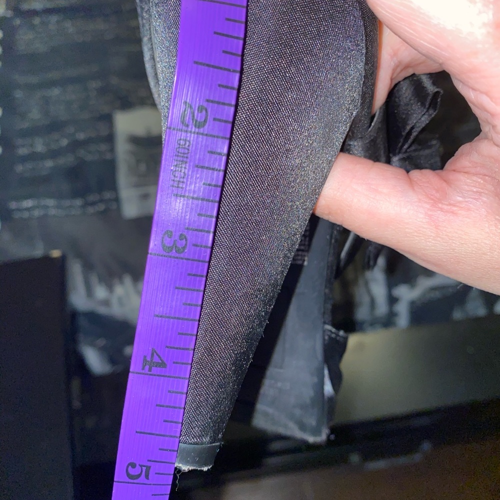 AE heels - Picture 6 of 6